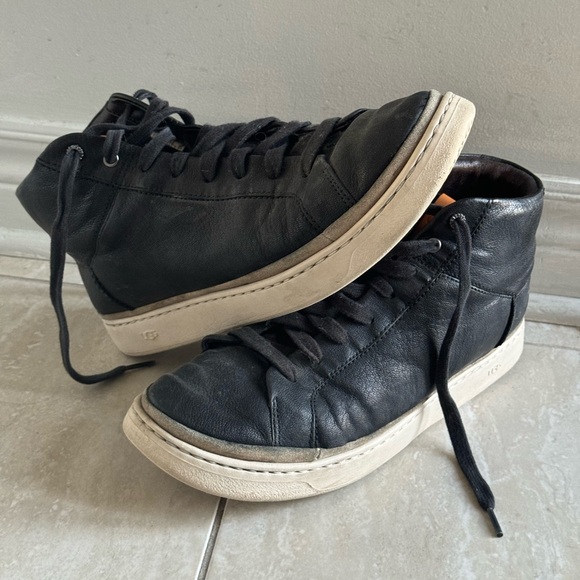 UGG Leather Boots - Picture 1 of 7